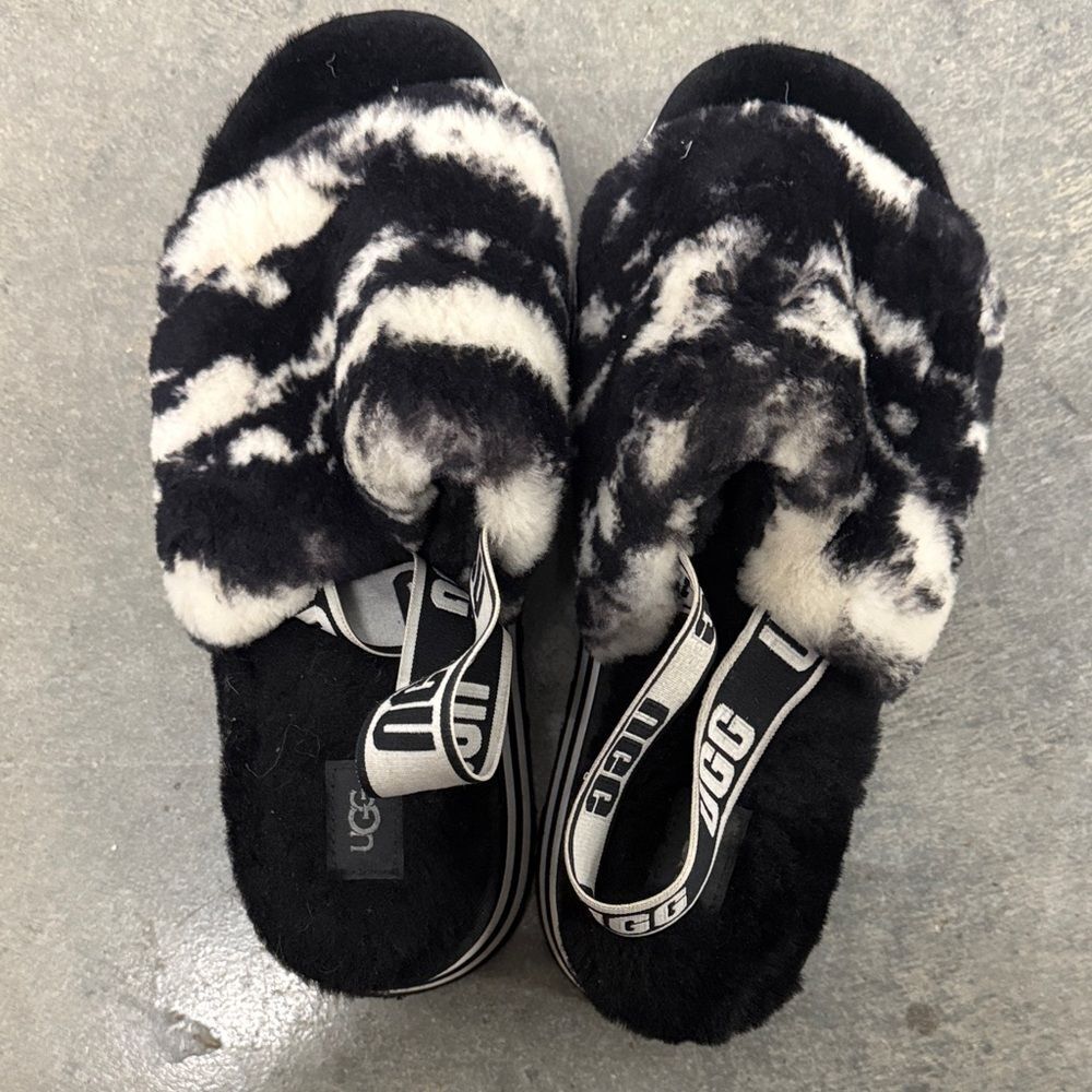 UGG Black and White Fuzzy Platform Sandals - Picture 3 of 4
